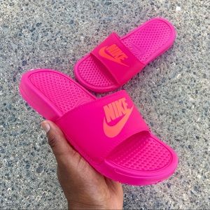 WMNS NIKE BENASSI SLIDES JUST DO IT PINKS ORANGES